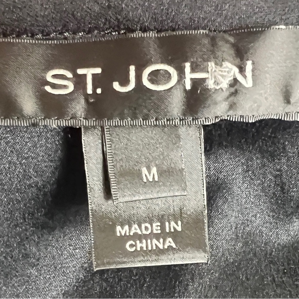 St. John Black Silk Ruffle Front Tank Top Sleeveless Blouse Medium Elegant Work - Picture 5 of 8